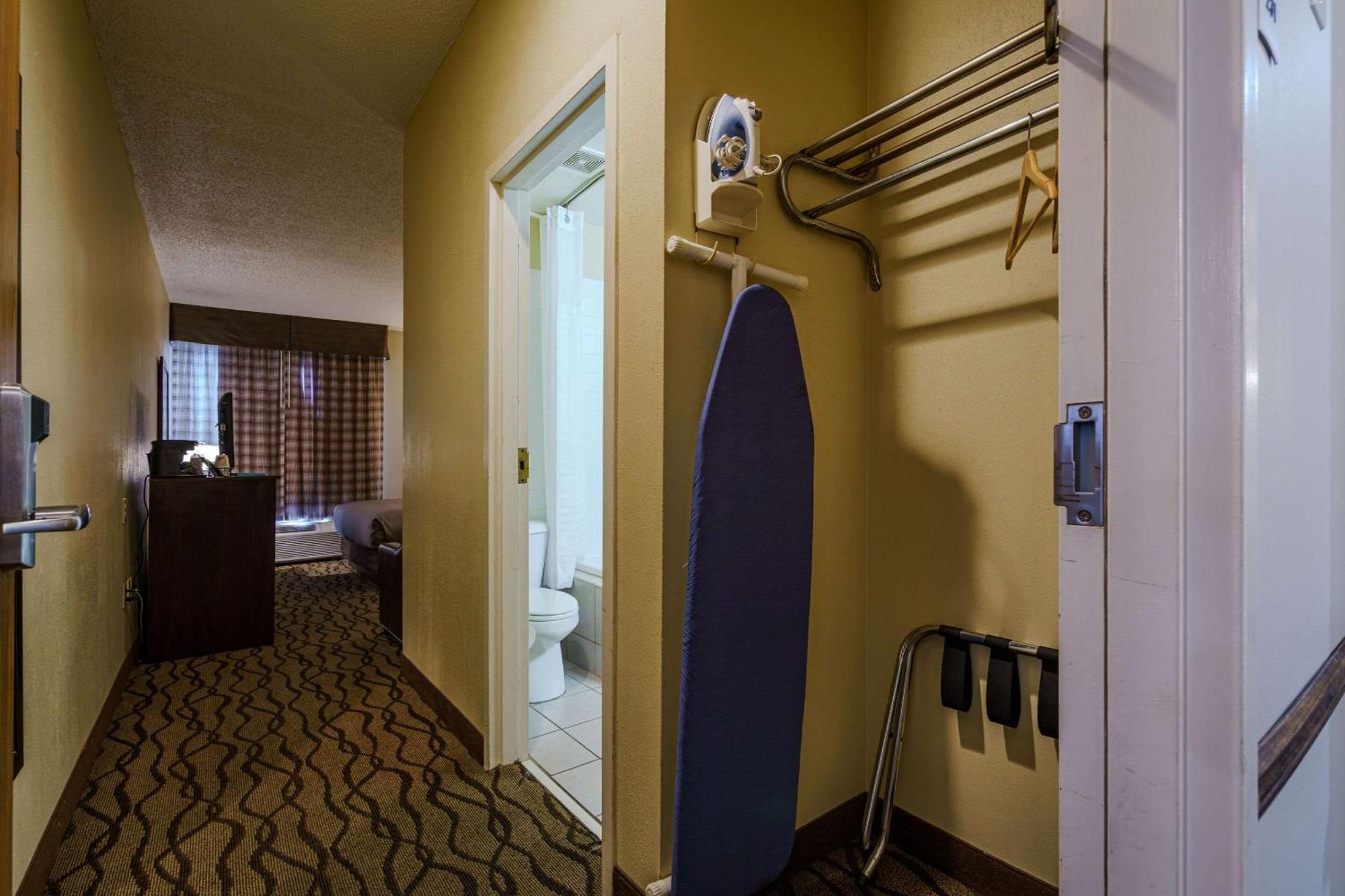 Quality Inn I-75 West Chester-North Cincinnati Екстер'єр фото